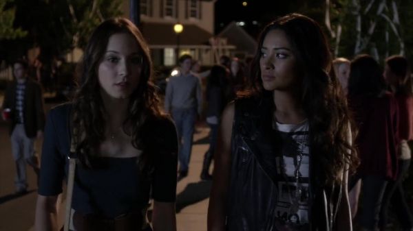PLL_S04E05_720p_JACK_Up_DownloadSeriesHere_1693.jpg