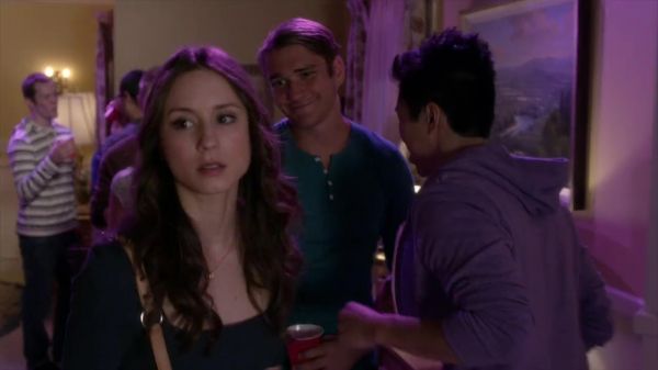 PLL_S04E05_720p_JACK_Up_DownloadSeriesHere_1989.jpg