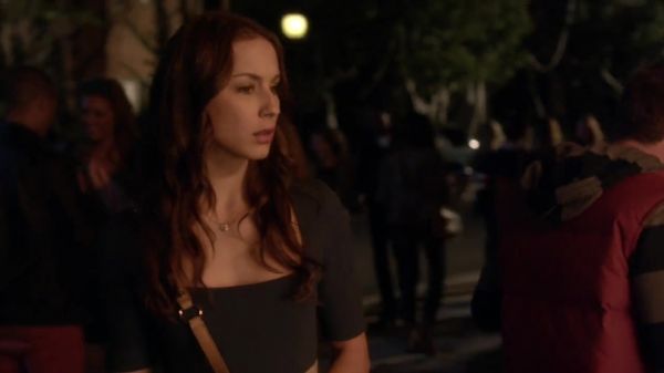 PLL_S04E05_720p_JACK_Up_DownloadSeriesHere_2431.jpg