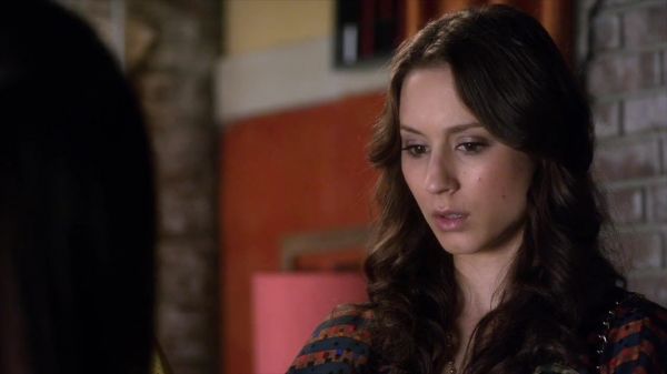 PLL_S04E06_720p_JACK_Up_DownloadSeriesHere_0654.jpg