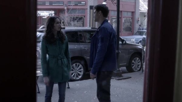 PLL_S04E06_720p_JACK_Up_DownloadSeriesHere_1795.jpg
