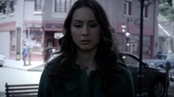 PLL_S04E06_720p_JACK_Up_DownloadSeriesHere_2129.jpg