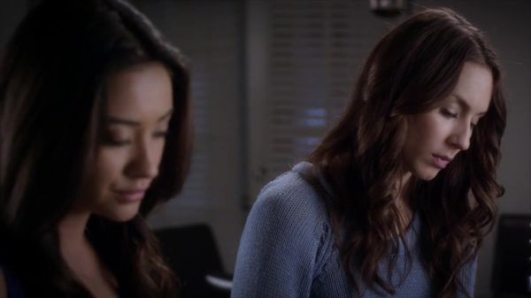 PLL_S04E07_720p_JACK_Up_DownloadSeriesHere_0103.jpg