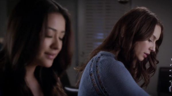 PLL_S04E07_720p_JACK_Up_DownloadSeriesHere_0111.jpg