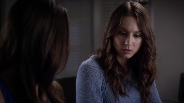 PLL_S04E07_720p_JACK_Up_DownloadSeriesHere_0116.jpg