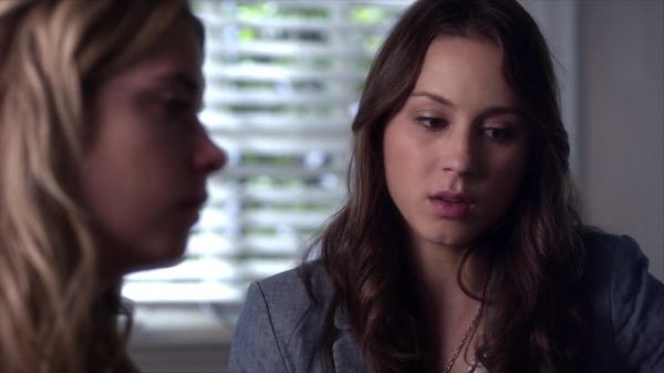 PLL_S04E07_720p_JACK_Up_DownloadSeriesHere_1142.jpg