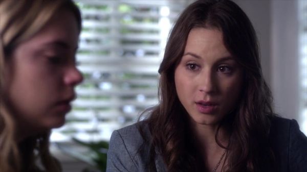 PLL_S04E07_720p_JACK_Up_DownloadSeriesHere_1163.jpg