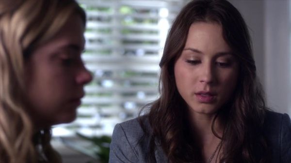 PLL_S04E07_720p_JACK_Up_DownloadSeriesHere_1175.jpg