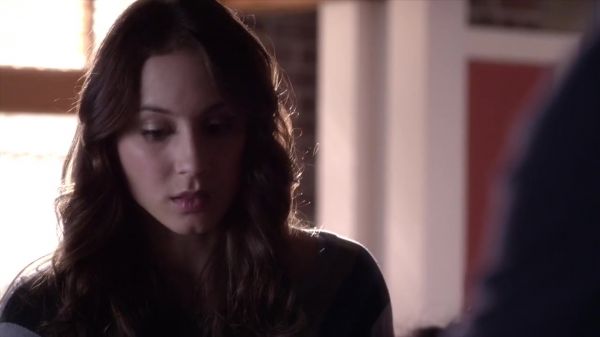 PLL_S04E07_720p_JACK_Up_DownloadSeriesHere_2074.jpg
