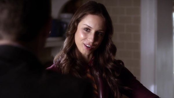 PLL_S04E08_720p_JACK_Up_DownloadSeriesHere_0888.jpg