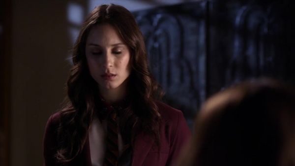 PLL_S04E08_720p_JACK_Up_DownloadSeriesHere_2433.jpg