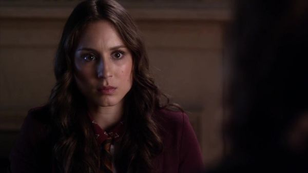 PLL_S04E08_720p_JACK_Up_DownloadSeriesHere_2501.jpg
