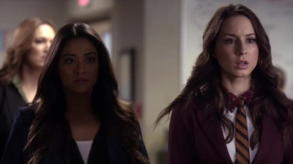 PLL_S04E08_720p_JACK_Up_DownloadSeriesHere_2564.jpg