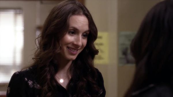 PLL_S04E09_720p_JACK_Up_DownloadSeriesHere_0825.jpg