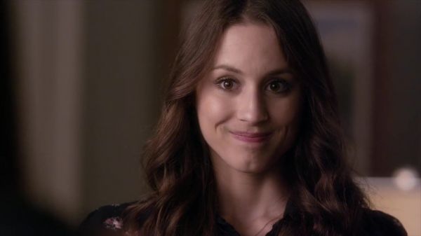 PLL_S04E09_720p_JACK_Up_DownloadSeriesHere_1108.jpg
