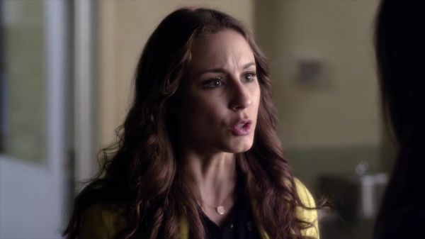 PLL_S04E09_720p_JACK_Up_DownloadSeriesHere_2382.jpg