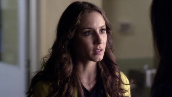 PLL_S04E09_720p_JACK_Up_DownloadSeriesHere_2383.jpg