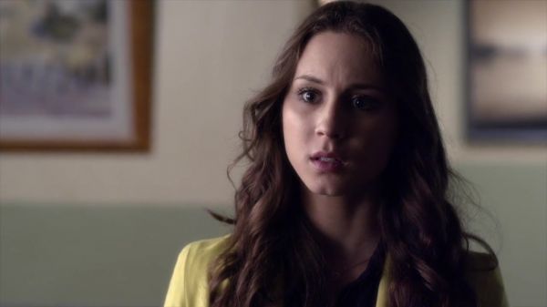 PLL_S04E09_720p_JACK_Up_DownloadSeriesHere_2406.jpg