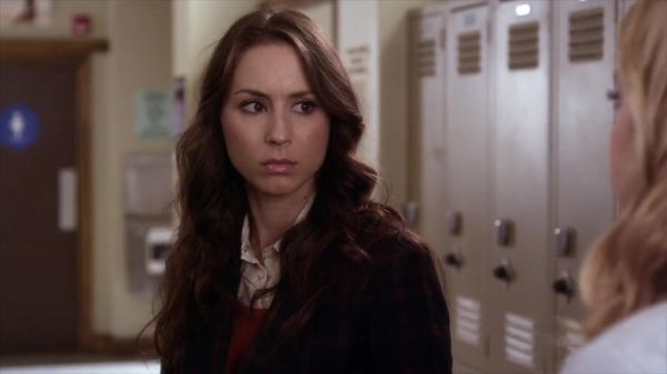 PLL_S04E10_720p_JACK_Up_DownloadSeriesHere_0078.jpg