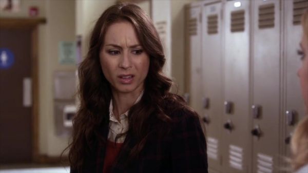 PLL_S04E10_720p_JACK_Up_DownloadSeriesHere_0079.jpg