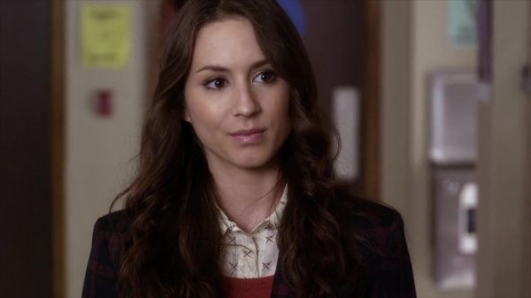 PLL_S04E10_720p_JACK_Up_DownloadSeriesHere_0225.jpg