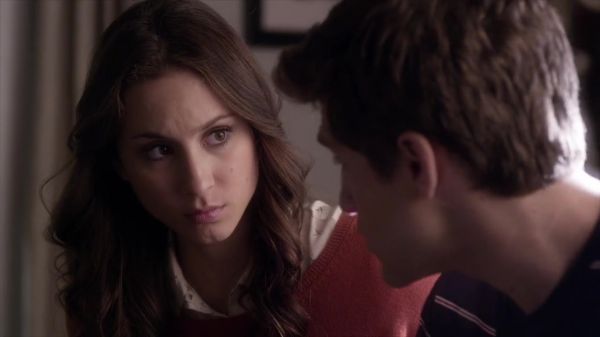 PLL_S04E10_720p_JACK_Up_DownloadSeriesHere_0866.jpg