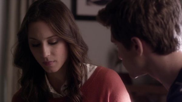 PLL_S04E10_720p_JACK_Up_DownloadSeriesHere_0894.jpg