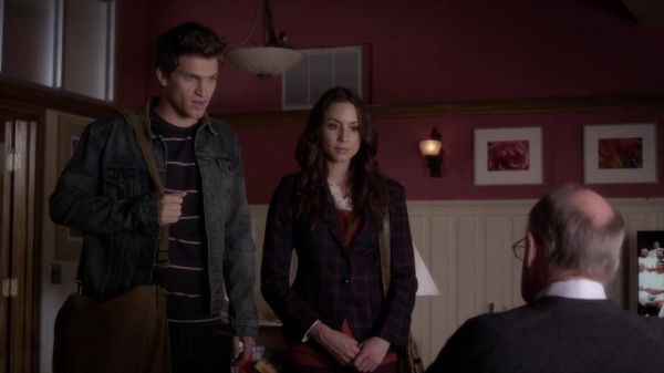 PLL_S04E10_720p_JACK_Up_DownloadSeriesHere_1668.jpg
