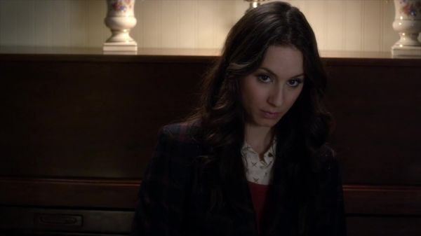 PLL_S04E10_720p_JACK_Up_DownloadSeriesHere_1856.jpg