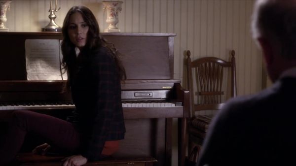PLL_S04E10_720p_JACK_Up_DownloadSeriesHere_1925.jpg