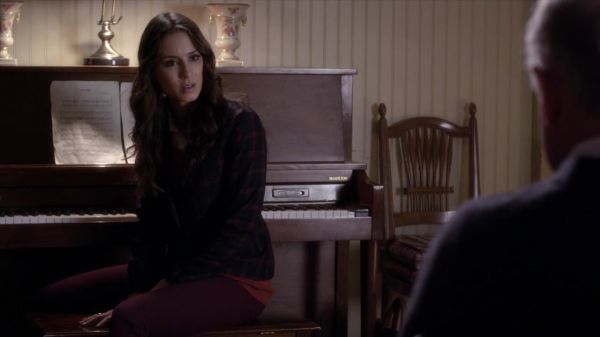 PLL_S04E10_720p_JACK_Up_DownloadSeriesHere_1929.jpg