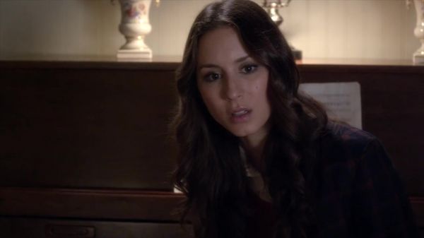 PLL_S04E10_720p_JACK_Up_DownloadSeriesHere_1935.jpg