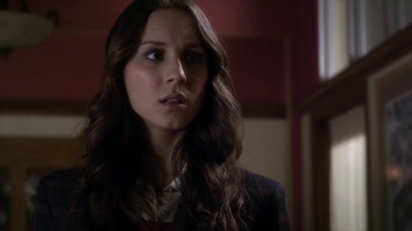 PLL_S04E10_720p_JACK_Up_DownloadSeriesHere_1961.jpg