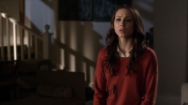 PLL_S04E10_720p_JACK_Up_DownloadSeriesHere_2204.jpg