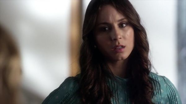 PLL_S04E11_720p_JACK_Up_DownloadSeriesHere_1041.jpg