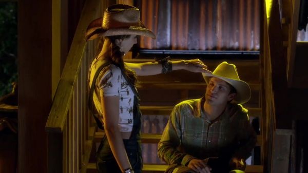 PLL_S04E11_720p_JACK_Up_DownloadSeriesHere_1829.jpg