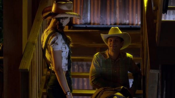 PLL_S04E11_720p_JACK_Up_DownloadSeriesHere_1831.jpg