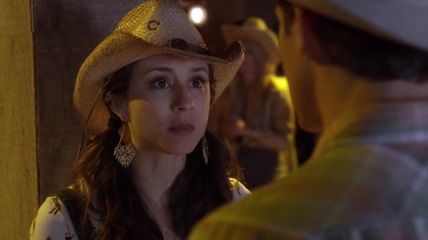 PLL_S04E11_720p_JACK_Up_DownloadSeriesHere_1955.jpg
