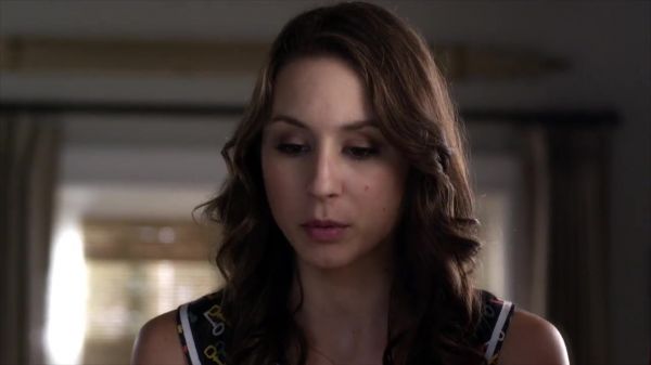 PLL_S04E12_720p_JACK_Up_DownloadSeriesHere_1413.jpg