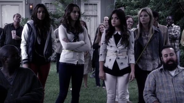 PLL_S04E12_720p_JACK_Up_DownloadSeriesHere_1563.jpg