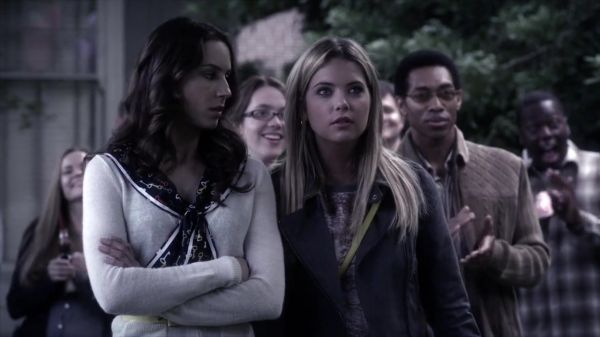 PLL_S04E12_720p_JACK_Up_DownloadSeriesHere_1612.jpg