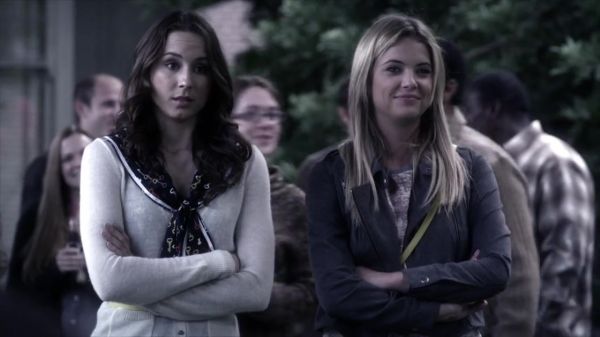 PLL_S04E12_720p_JACK_Up_DownloadSeriesHere_1649.jpg