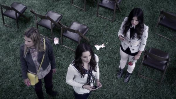 PLL_S04E12_720p_JACK_Up_DownloadSeriesHere_1674.jpg