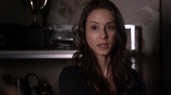 PLL_S04E14_720p_JACK_Up_DownloadSeriesHere_0155.jpg