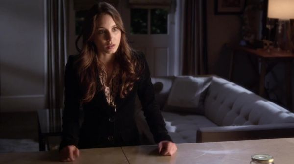 PLL_S04E14_720p_JACK_Up_DownloadSeriesHere_0779.jpg