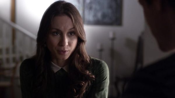 PLL_S04E14_720p_JACK_Up_DownloadSeriesHere_1650.jpg