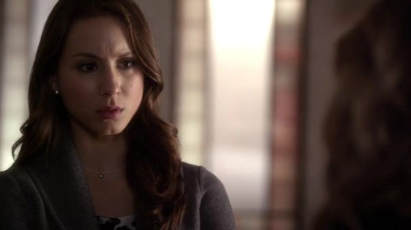 PLL_S04E14_720p_JACK_Up_DownloadSeriesHere_2501.jpg