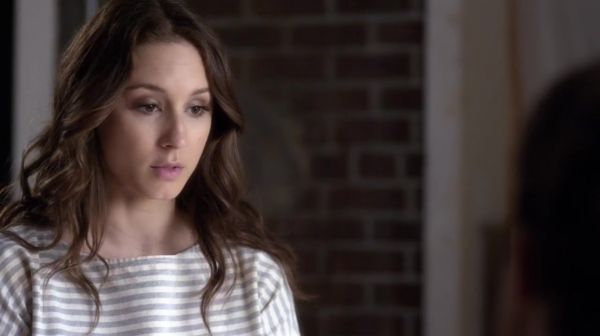 PLL_S04E15_720p_JACK_Up_DownloadSeriesHere_0437.jpg