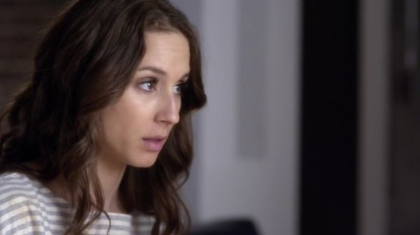 PLL_S04E15_720p_JACK_Up_DownloadSeriesHere_0448.jpg