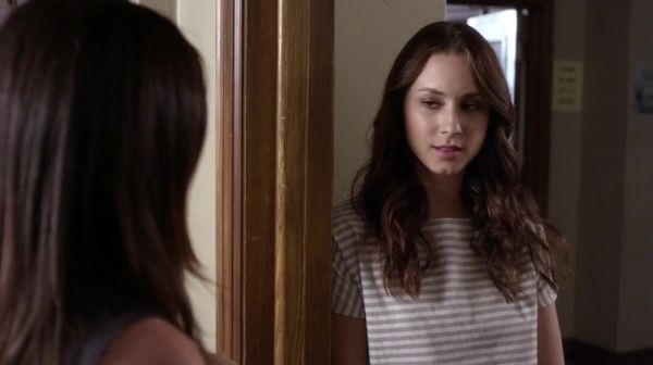 PLL_S04E15_720p_JACK_Up_DownloadSeriesHere_0528.jpg